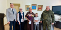В Лужском районе семье погибшего участника СВО передали орден Мужества - 47Channel.Ru