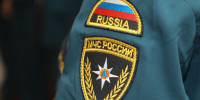 На Университетской набережной автомобиль скатился в Неву - Spbdnevnik.ru