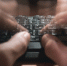 Житель Сургутского района хотел похвастаться тату со звездой, а получил протокол за экстремизм - Вестник