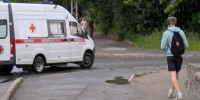 12-летняя девочка изрезала ножом двух детей на детской площадке - Gubdaily.Ru
