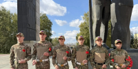 Студенты Барнаульского лицея почтили память павших у Мемориала Славы - Администрация г. Барнаул