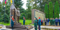 Борис Джанаев принял участие в открытии памятника Герою России Марату Тибилову - Администрация РСО-А