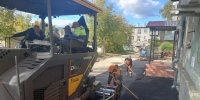 Сегодня новый асфальт уложили во дворе Куликова, 13 - Муром24.РФ
