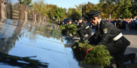 В День освобождения Карелии в Петрозаводске почтили память героев Великой Отечественной войны - StolicaOnego.Ru