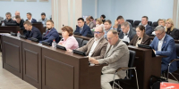 Пять депутатов досрочно покинули Кировскую городскую думу - Комсомольская Правда