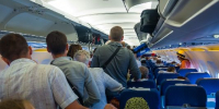 Пассажиры самолета FlyDubai рассказали о состоянии раненого капитана после драки - РТВ-Подмосковье