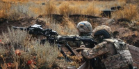 Военные в Бурятии тренируются брать опорные пункты и спасать раненых - Baikal24.Ru