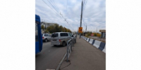 Три автомобиля столкнулись на перекрестке в Иркутске - есть пострадавшие - IrkutskMedia.Ru