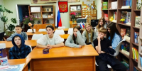 В детской библиотеке Первомайска прошла беседа, посвященная Дню воссоединения новых регионов с Россией - Город Первомайск