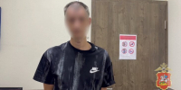Мужчина с лопатой проник в дом в Одинцове и похитил ценности на полмиллиона рублей - M24.Ru
