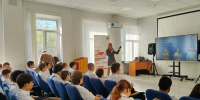 Донским студентам рассказали о работе на железной дороге - Комсомольская правда