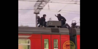 На видео сняли подростков на крыше электрички Казань – Арск - ИА Татар-информ