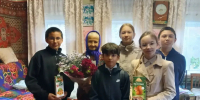 Ученики Хозесановской школы навестили пожилых односельчан в День уважения и доброты - Кайбицкие зори