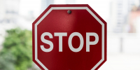 closeup-of-stop-road-sign - РИА 7 Новостей
