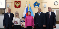 Семьям павших в бою Героев вручены государственные награды - Верховный Хурал (парламент) Республики Тыва