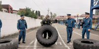 В Грозном прошли соревнования по пожарному кроссфиту - МЧС