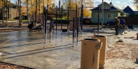 В Холмогорах продолжается реализация первого этапа благоустройства центральной части села - Единая Россия