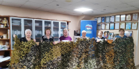 «Золотые руки и доброе сердце»: серебряные волонтёры помогают фронту и тылу - Единая Россия