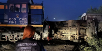 На железнодорожном переезде в Саратове столкнулись поезд и грузовик - ИА Версия-Саратов