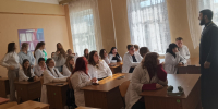 Настоятель Покровского храма города Мценска встретился с первокурсниками медицинского колледжа, 30 сентября 2026 года, г.Мценск - Орловская и Ливенская епархия