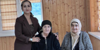 В Мужичах работники культуры поддержали многодетную мать в День пожилых людей - Сердало