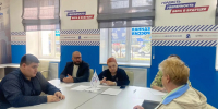 На грязь в доме, небезопасный двор и шум из рюмочной пожаловались новгородцы - Единая Россия