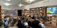 В библиотеках Кузнецкого района отметили День воссоединения с новыми регионами России - Кузнецкий район