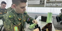 Курские  обучающиеся  военного учебного центра ЮЗГУ  ремонтируют  полевую оптику для бойцов СВО - Городские Известия