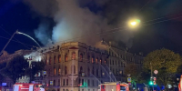 Площадь пожара в историческом особняке в центре Петербурга достигла 2 тыс. кв. метров - Online47.Ru