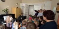 В Новомосковске дошкольники побывали в музыкальной школе - ИА Новомосковск Сегодня