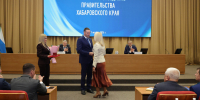 Заслуженное признание: Дмитрий Демешин вручил награды трём женщинам-медикам Хабаровского края - Правительство Хабаровского края