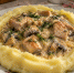Заливаем курицу с грибами сливками и посыпаем сыром: блюдо выходит нежным и сочным - Кубанские Новости