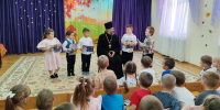 Священник провел беседу о Дне пожилого человека - Ханты-Мансийская Митрополия
