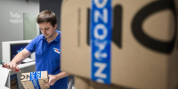 Кабмин отсрочил уплату ряда налогов и приостановил проверки для продавцов на Ozon - M24.Ru