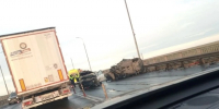 «Перевернутые авто поперек двух полос»: на Солотчинском мосту в Рязани – серьезное ДТП - Комсомольская Правда