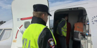 Житель Бурятии попав в самолет устроил буйный полет - Газета Номер один