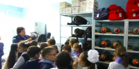 Юные участники движения «Орлята России» познакомились с профессией пожарного - Центр по делам гражданской обороны, пожарной безопасности и чрезвычайным ситуациям