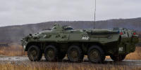 Морпехи тренируются в вождении боевых машин - SeverPost.ru