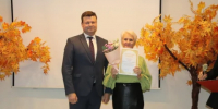 Накануне Дня учителя обновлена Доска Почёта управления образования - Калужский перекрёсток