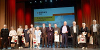 ЕВРАЗ поздравил ветеранов компании с Днем уважения старшего поколения - Качканарский Четверг