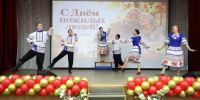 «Единая Россия» поздравила старшее поколение с Днём мудрости и доброты - Единая Россия