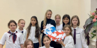 В Творческой гостиной «Арт‑Медиа‑Центра «Родина» состоялся час творчества «Карта единства» для учеников школы № 7 г. Сочи - Управление культуры