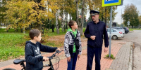 Новгородские автоинспекторы напомнили детям о рисках на пешеходных переходах - Газета Новгород