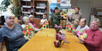 Час доброго общения под названием «А в сердце молодость живет» - ЦБС Балахнинского района