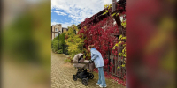 Ковальчук показала фотографию с коляской: актриса вышла на прогулку с новорожденной дочерью - MosRegToday.Ru