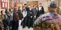 Во Владимире офицеры спецподразделения провели Урок Мужества в преддверии Дня отрядов мобильных особого назначения Росгвардии - Росгвардия