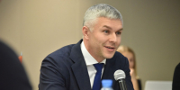 Рустам Галямов рассказал, как сохранить новую плитку на Плотинке - УралПолит.Ru