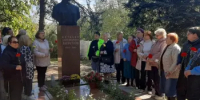 В лукавых зеркалах сияет седина… - Семикаракорский район