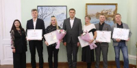 Солистов Вологодской областной филармонии, выступавших в Алчевске, наградили благодарственными письмами Губернатора Вологодской области - Министерство культуры