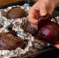 Не кастрюля и не кипяток: свёкла получается сладкой и плотной — весь вкус остаётся внутри - Pg11.Ru